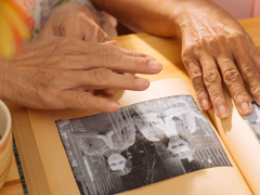 Cuidados de terapia ocupacional para personas mayores con demencia